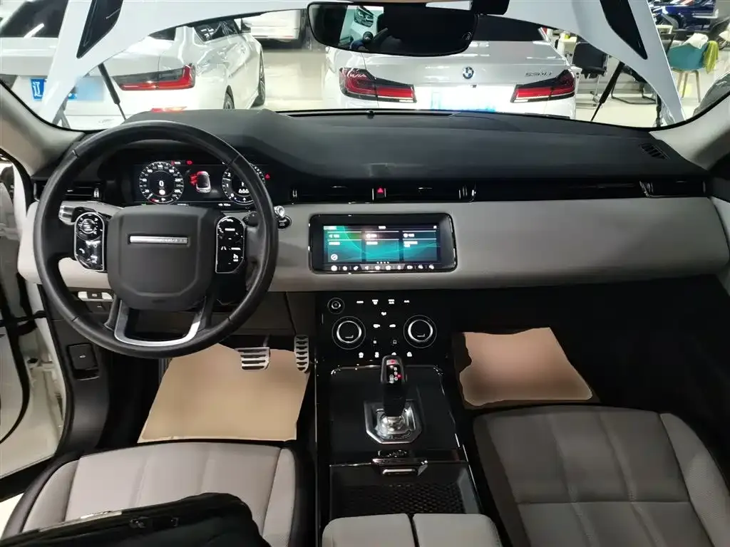 Land Rover Evoque — фото 10
