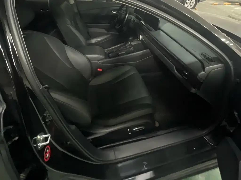 Honda Accord 2023 из CN, фото 8