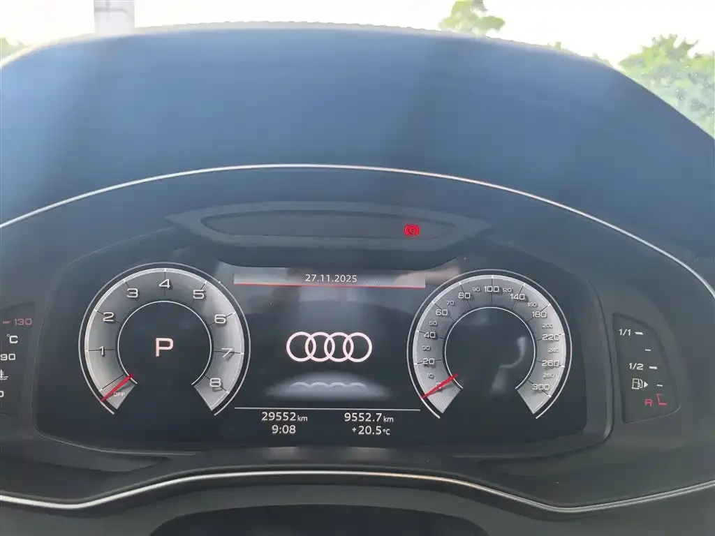 Audi A6L 2022 из CN, фото 6