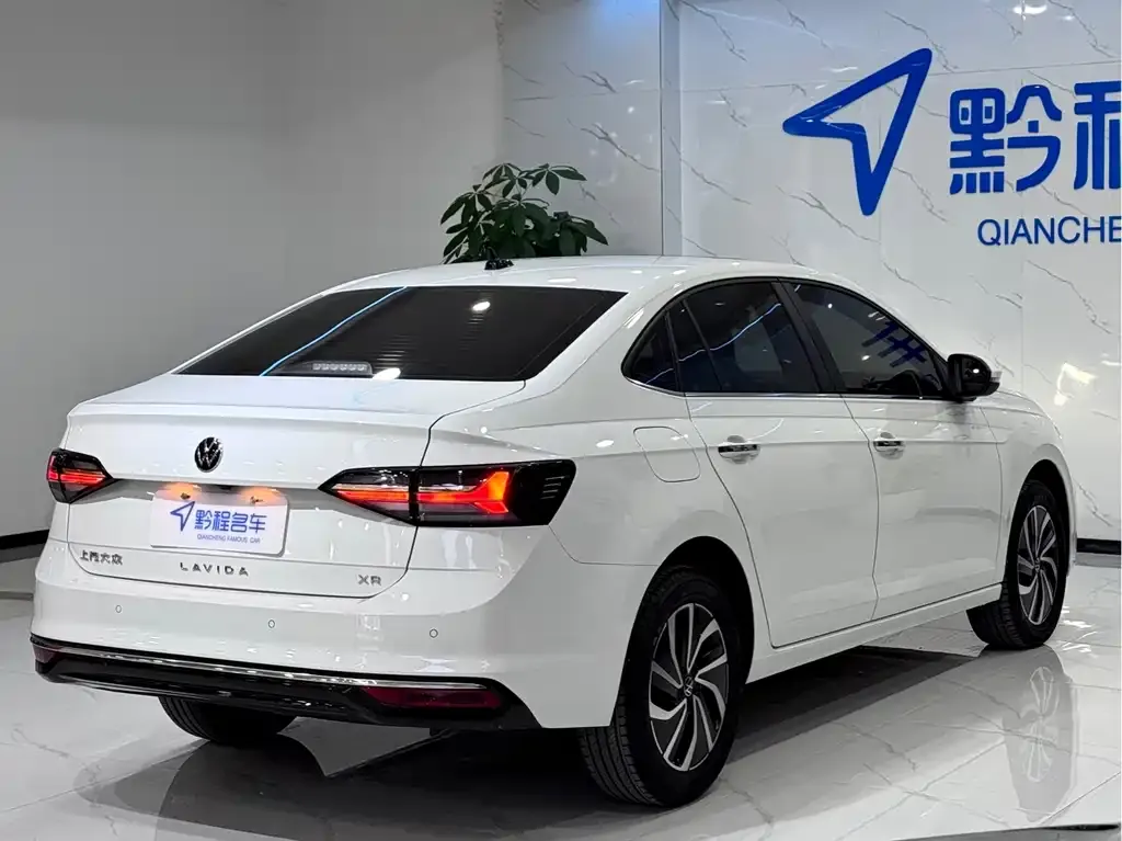 Volkswagen Lavida 2023 из CN, фото 9
