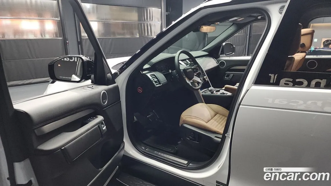 Land Rover Discovery 2025 из KR, фото 10