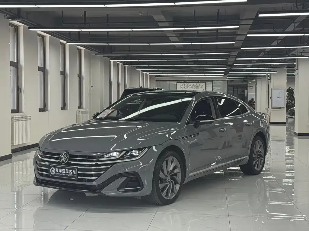Volkswagen CC 2023 из CN, фото 1