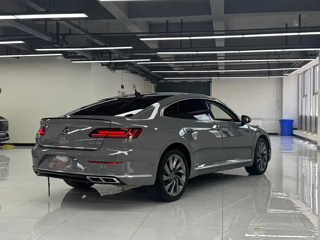 Volkswagen CC 2023 из CN, фото 6