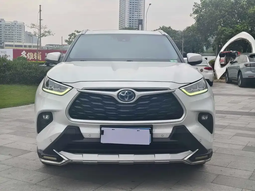 Toyota Highlander 2022 из CN, фото 2