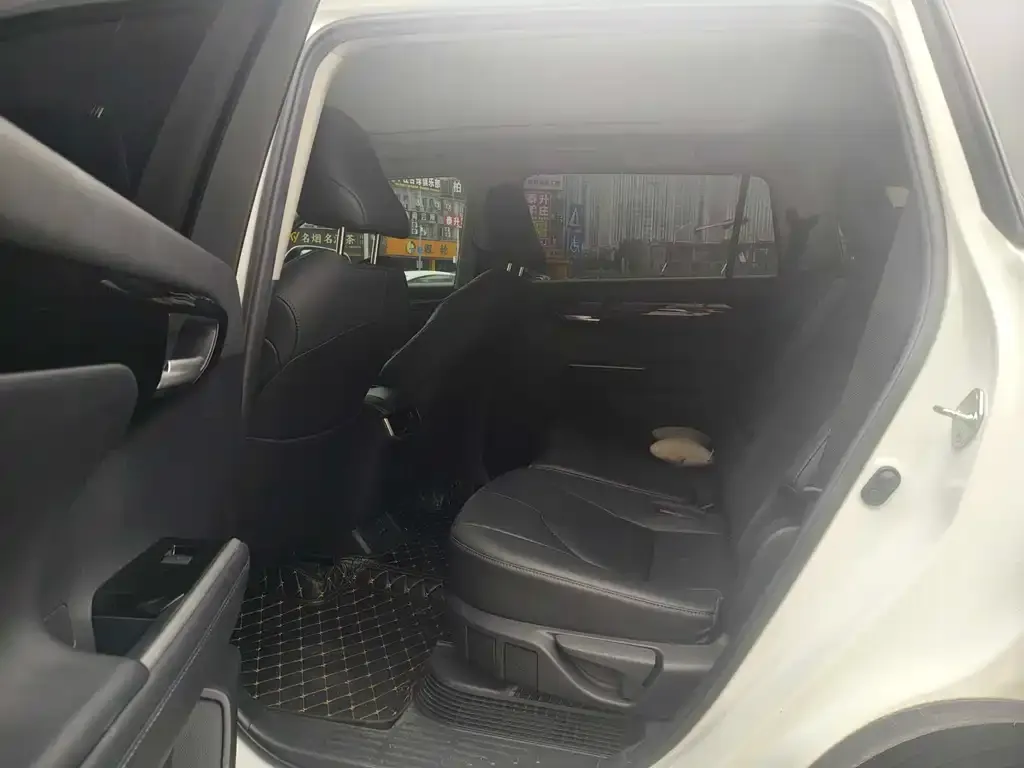 Toyota Highlander 2022 из CN, фото 8