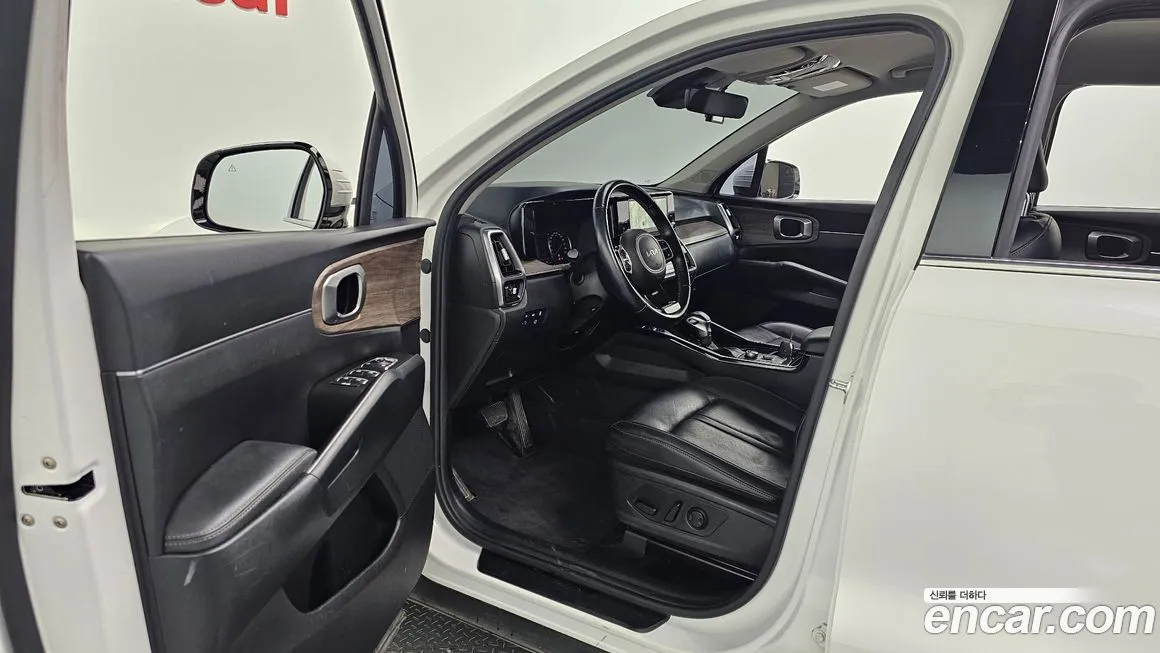 Kia Sorento — фото 10