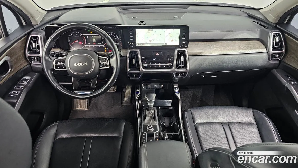 Kia Sorento — фото 7
