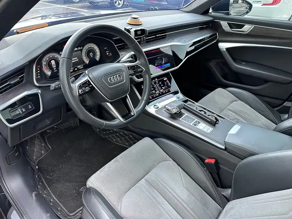 Audi A6L 2023 из CN, фото 10