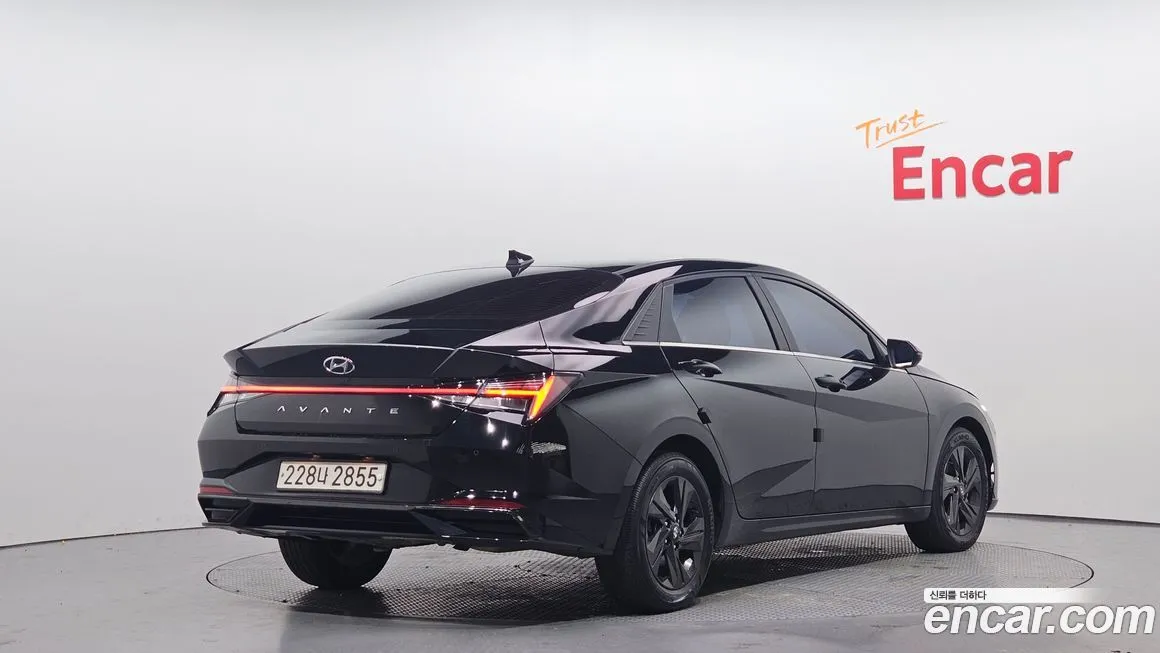 Hyundai AVANTE — фото 2