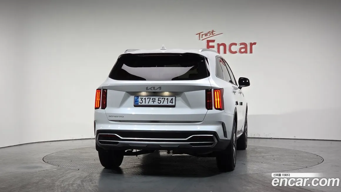 Kia Sorento — фото 4