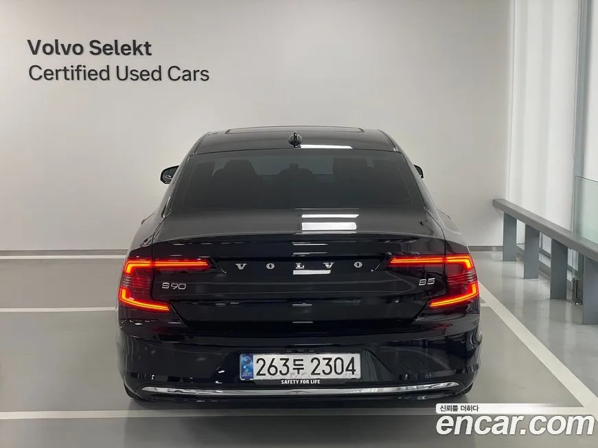 Volvo S90 2024 из KR, фото 4
