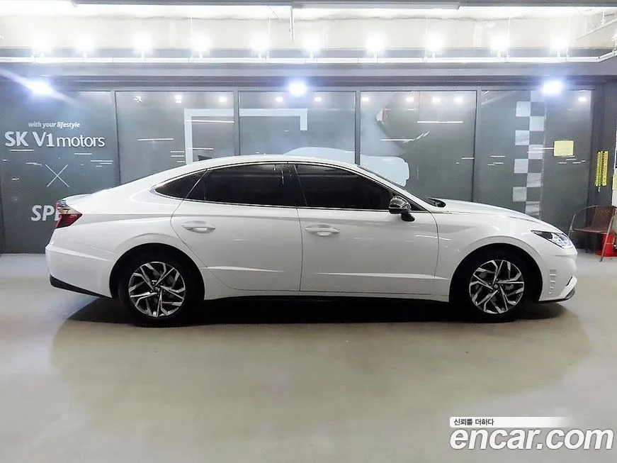 Hyundai Sonata 2022 из KR, фото 3
