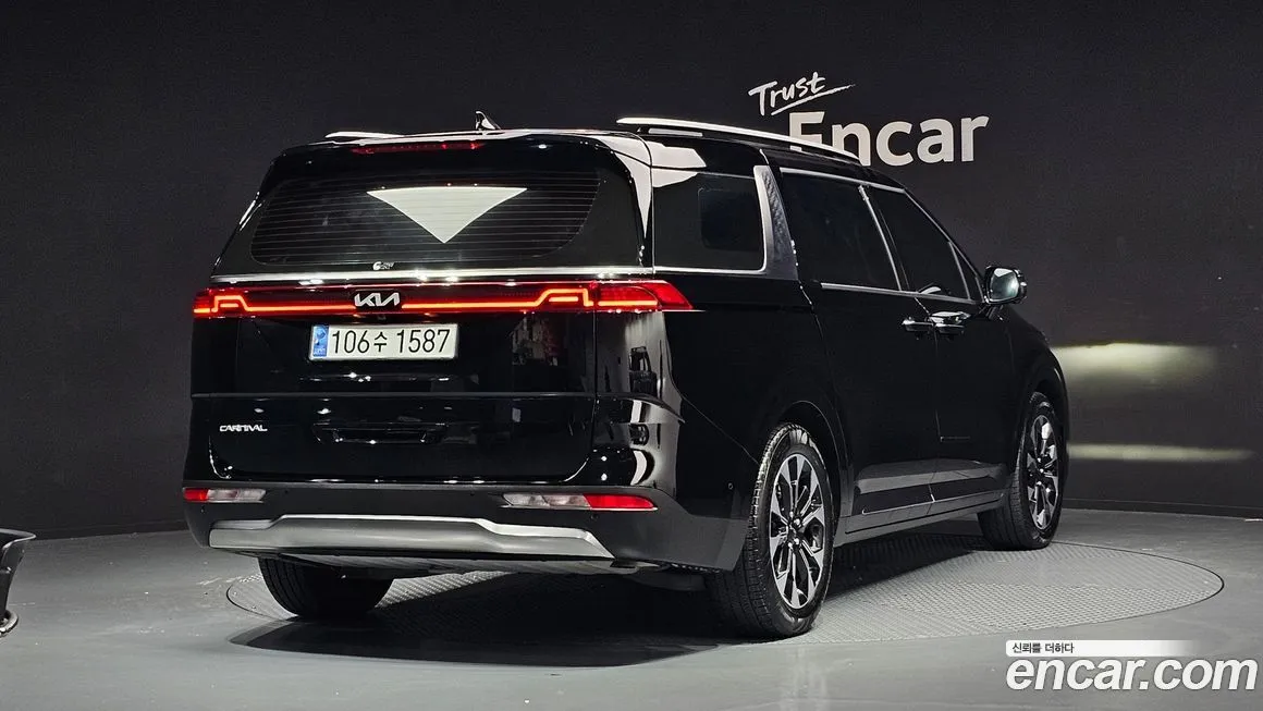 Kia Carnival 2023 из KR, фото 2