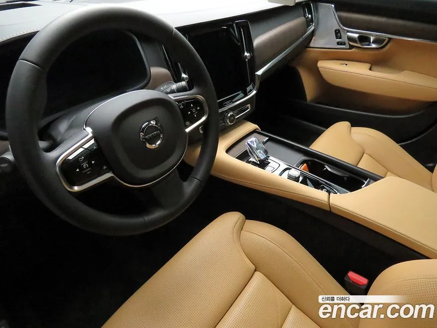 Volvo S90 2024 из KR, фото 7