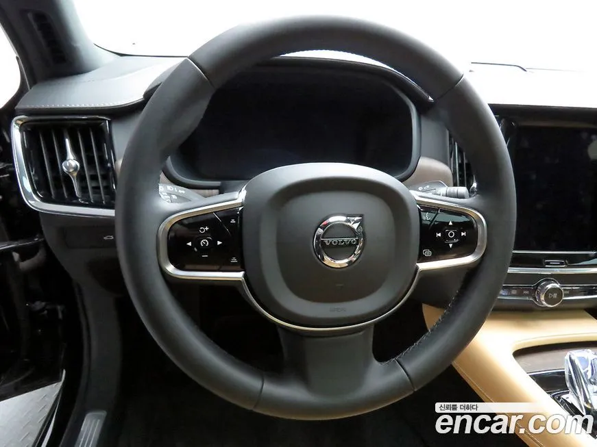 Volvo S90 2024 из KR, фото 8