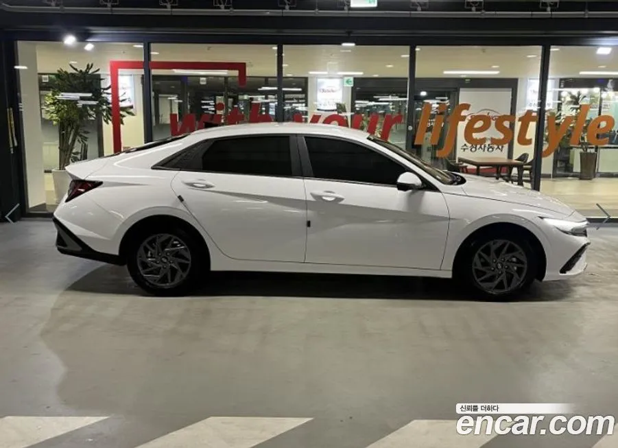 Hyundai AVANTE 2024 из KR, фото 3