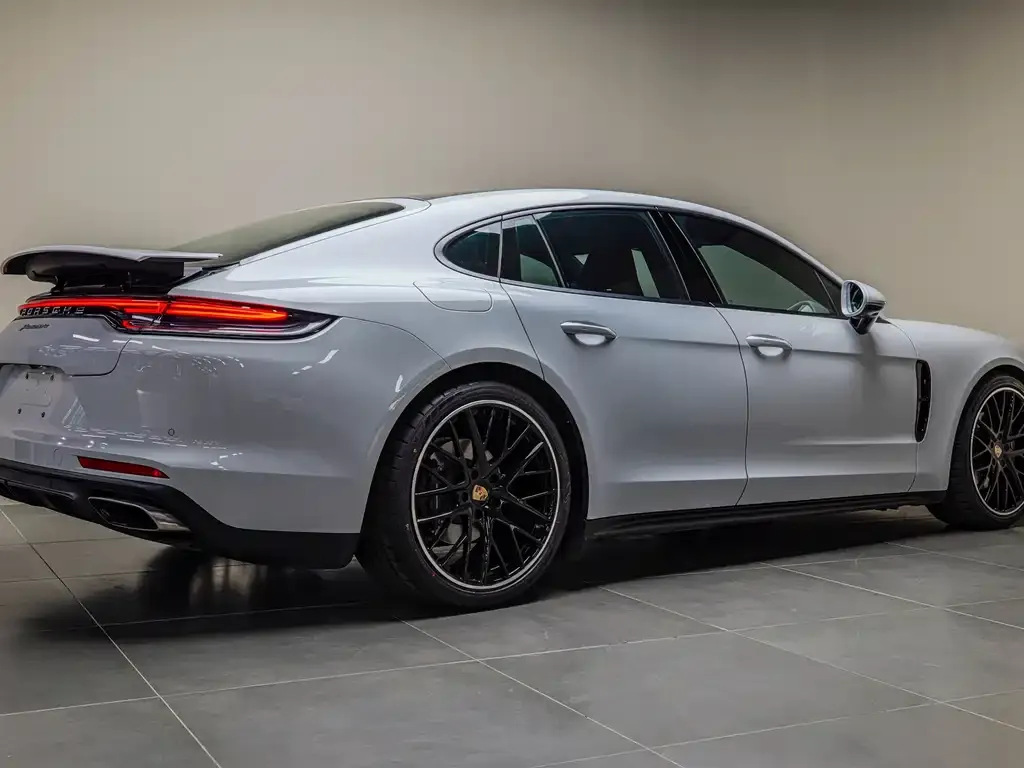 Porsche Panamera 2022 из CN, фото 2