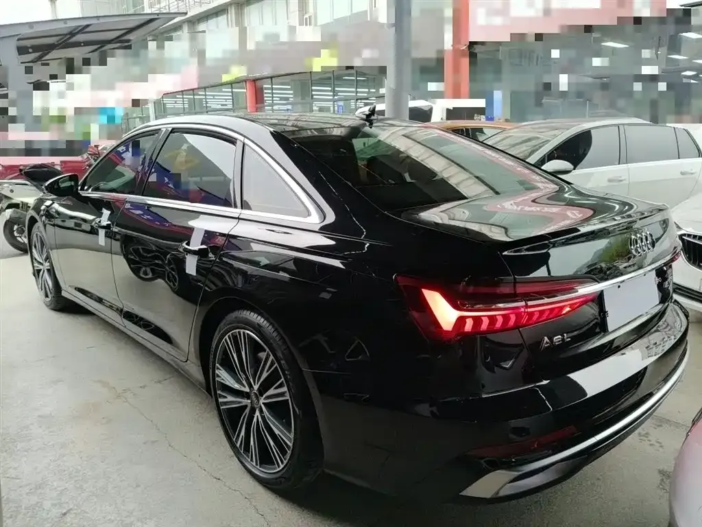Audi A6L 2023 из CN, фото 5