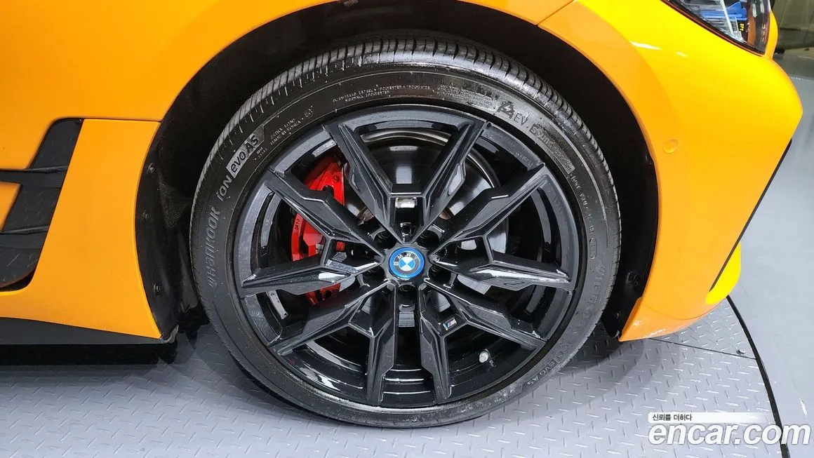 BMW i4 2024 из KR, фото 5