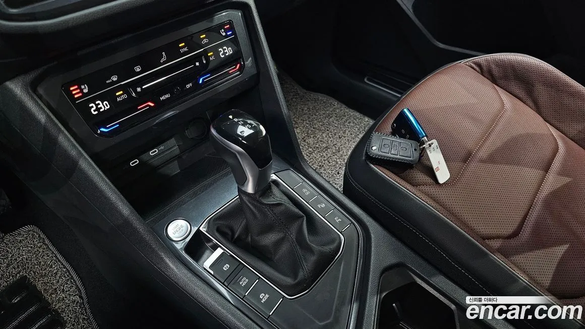 Volkswagen Tiguan — фото 9