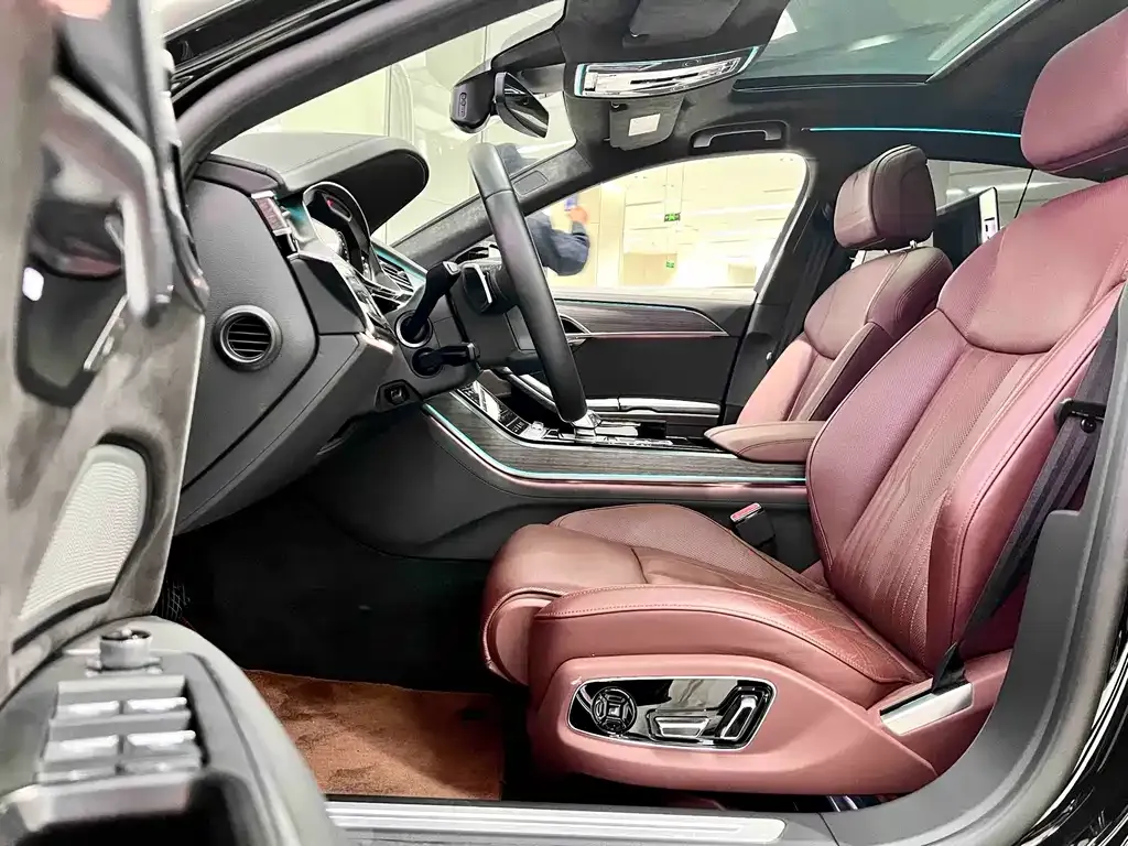 Audi A8 2021 из CN, фото 7