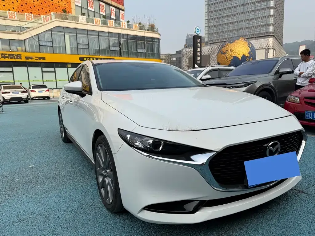 Mazda 3 Axela 2022 из CN, фото 3