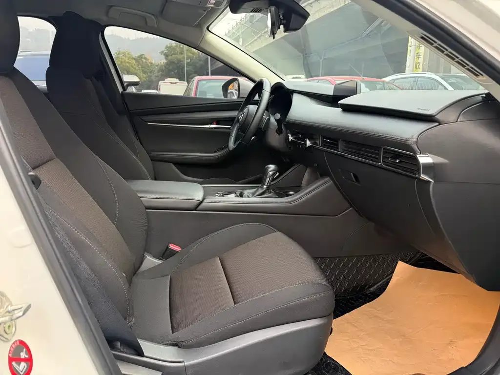 Mazda 3 Axela 2022 из CN, фото 8