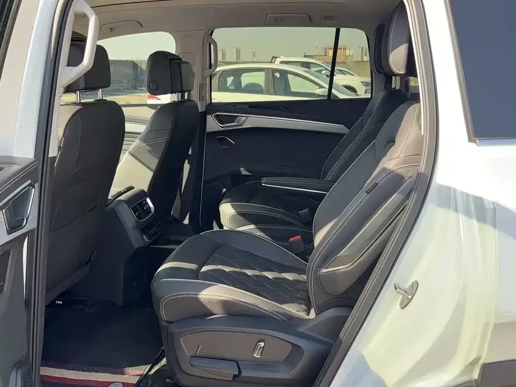 Volkswagen Talagon 2022 из CN, фото 5