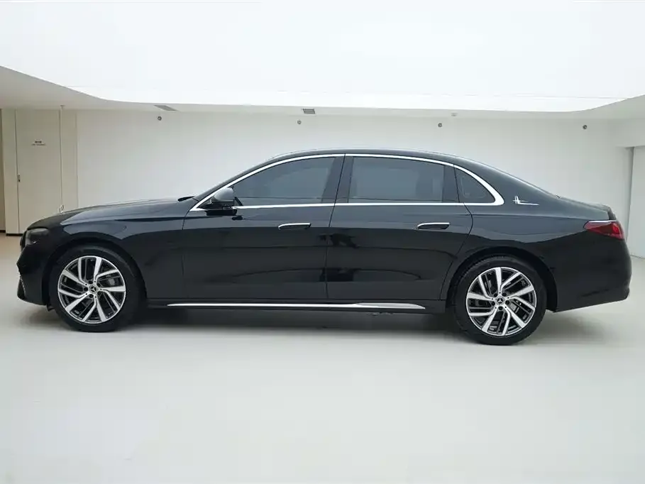 Mercedes-Benz E-Class 2024 из CN, фото 3