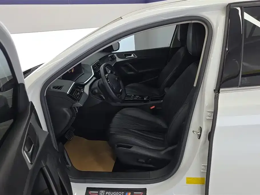 Peugeot 408 2023 из CN, фото 9