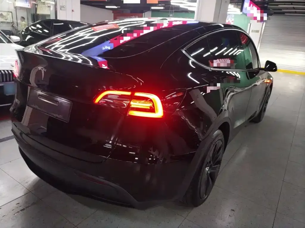 Tesla Model Y 2023 из CN, фото 7