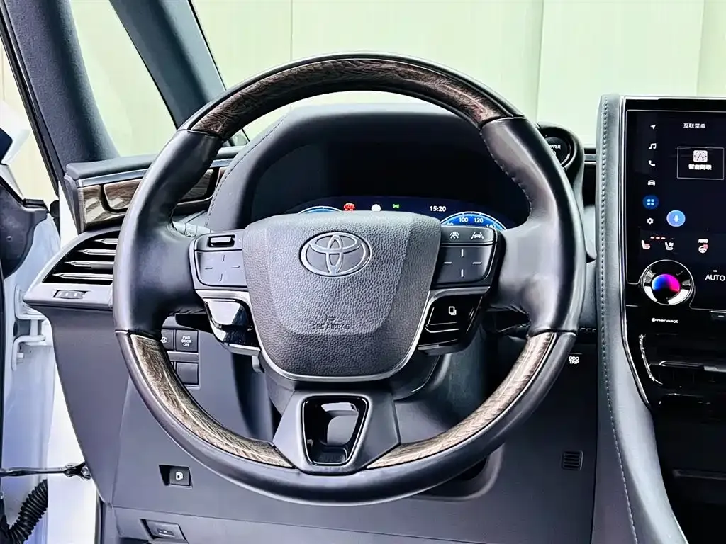 Toyota Alphard 2023 из CN, фото 10