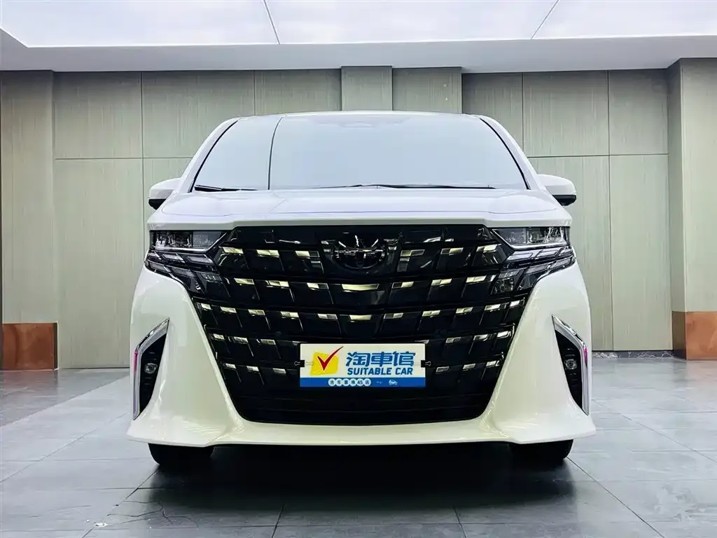 Toyota Alphard 2023 из CN, фото 2