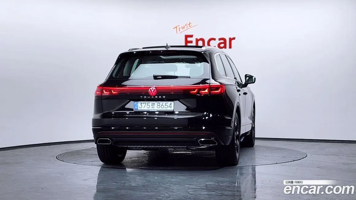 Volkswagen Touareg — фото 4