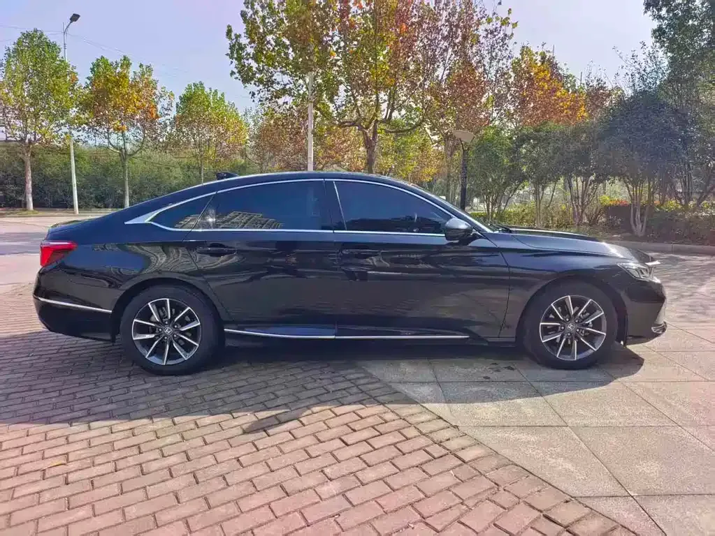 Honda Inspire — фото 4
