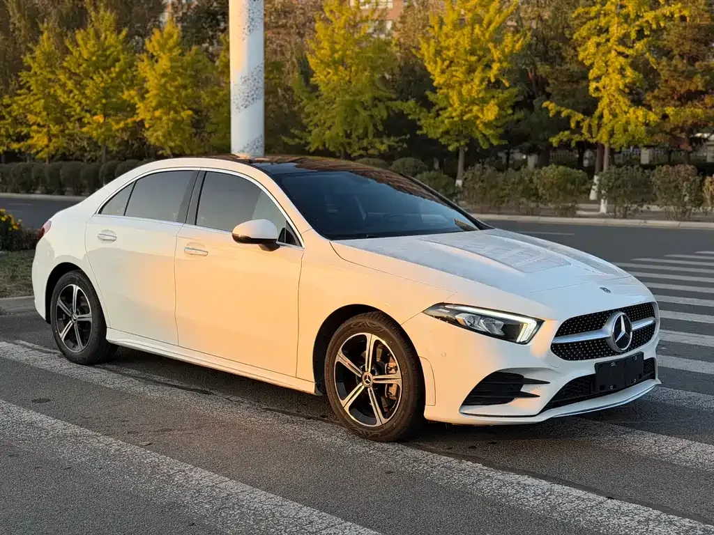 Mercedes-Benz A-Class — фото 1