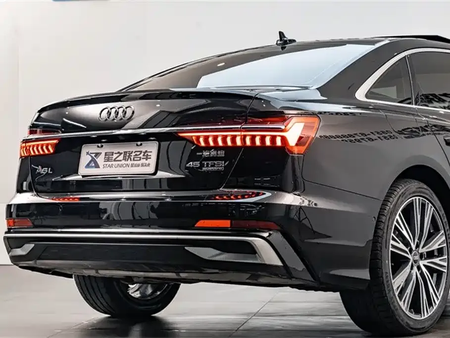 Audi A6L 2024 из CN, фото 8