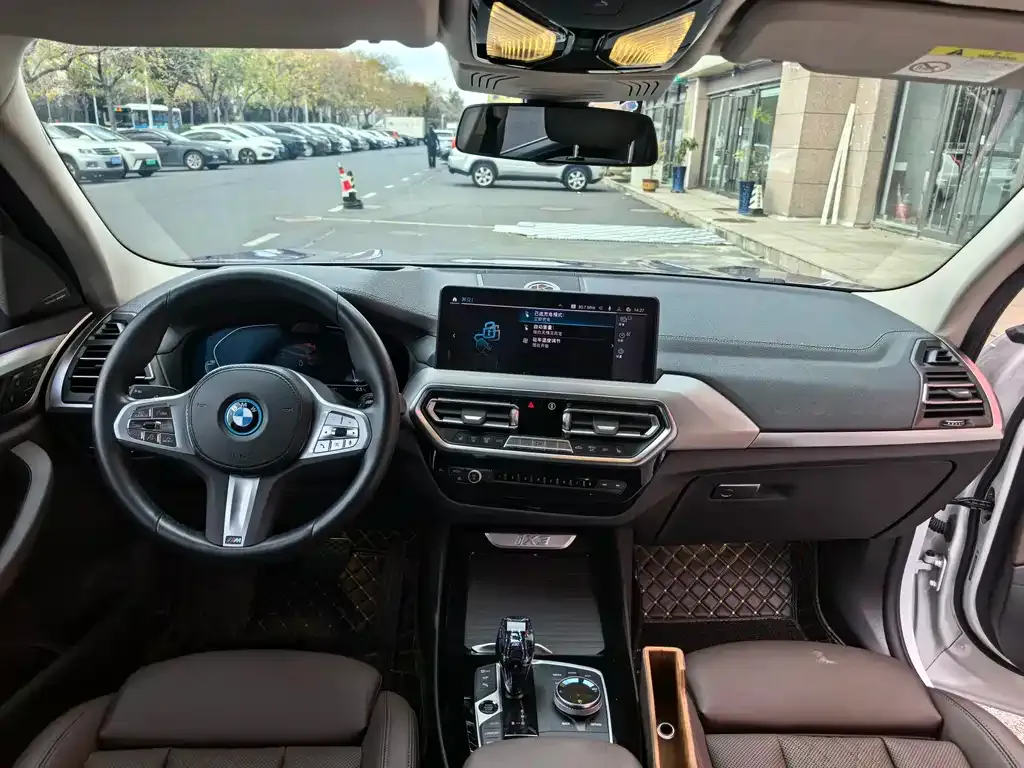 BMW iX3 2023 из CN, фото 4