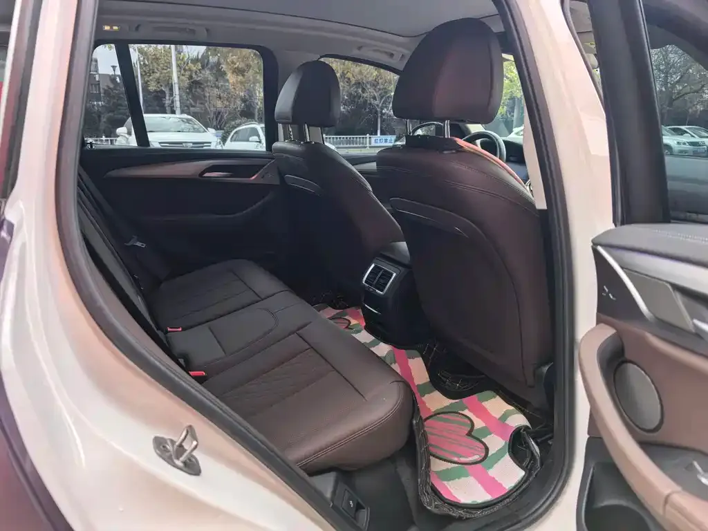 BMW iX3 2023 из CN, фото 7