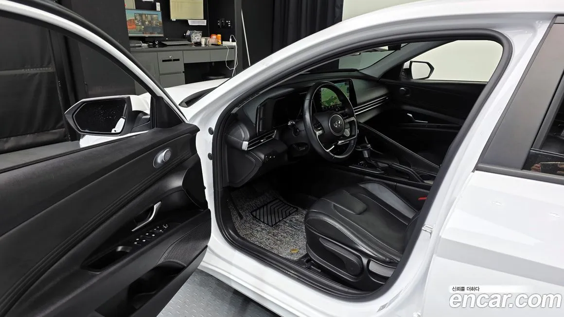 Hyundai AVANTE 2021 из KR, фото 10