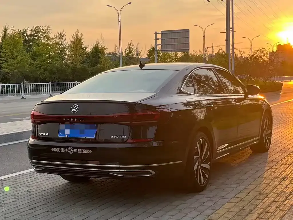 Volkswagen Passat 2022 из CN, фото 4