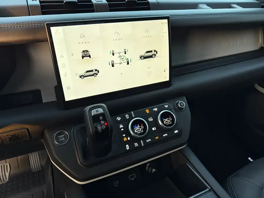 Land Rover Defender — фото 10