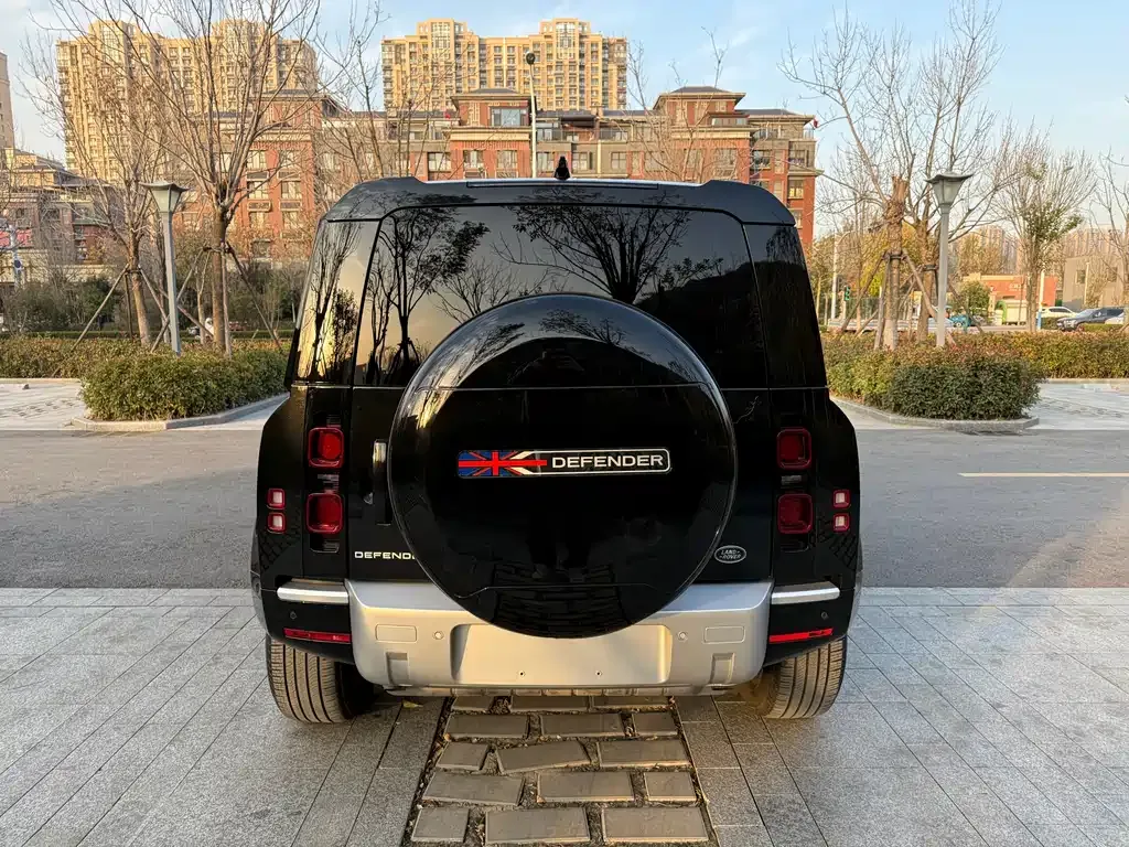 Land Rover Defender — фото 5