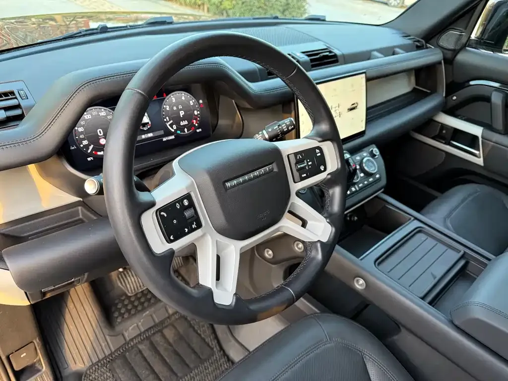 Land Rover Defender — фото 9