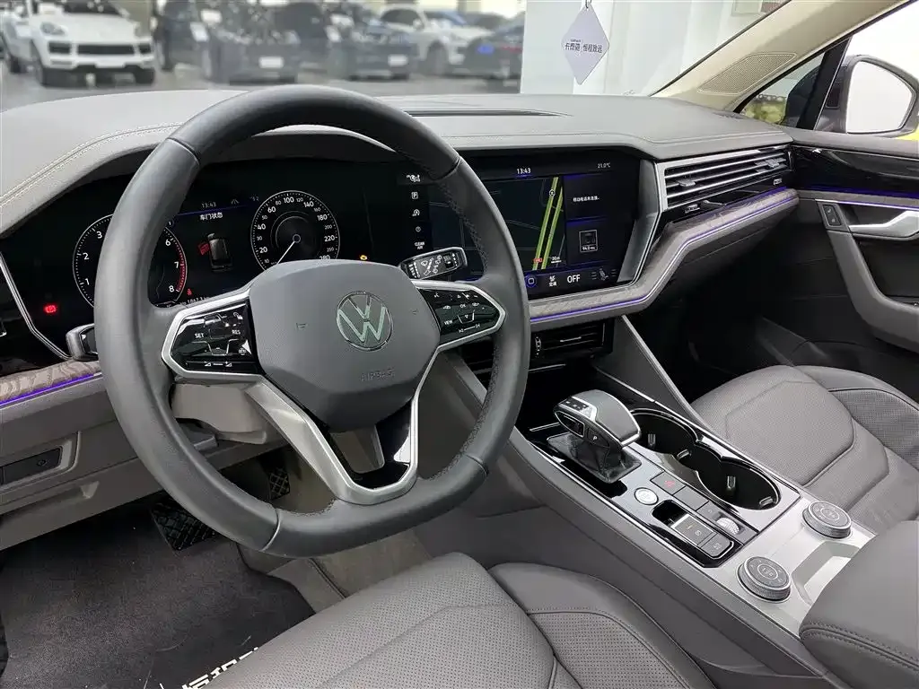 Volkswagen Touareg 2023 из CN, фото 6