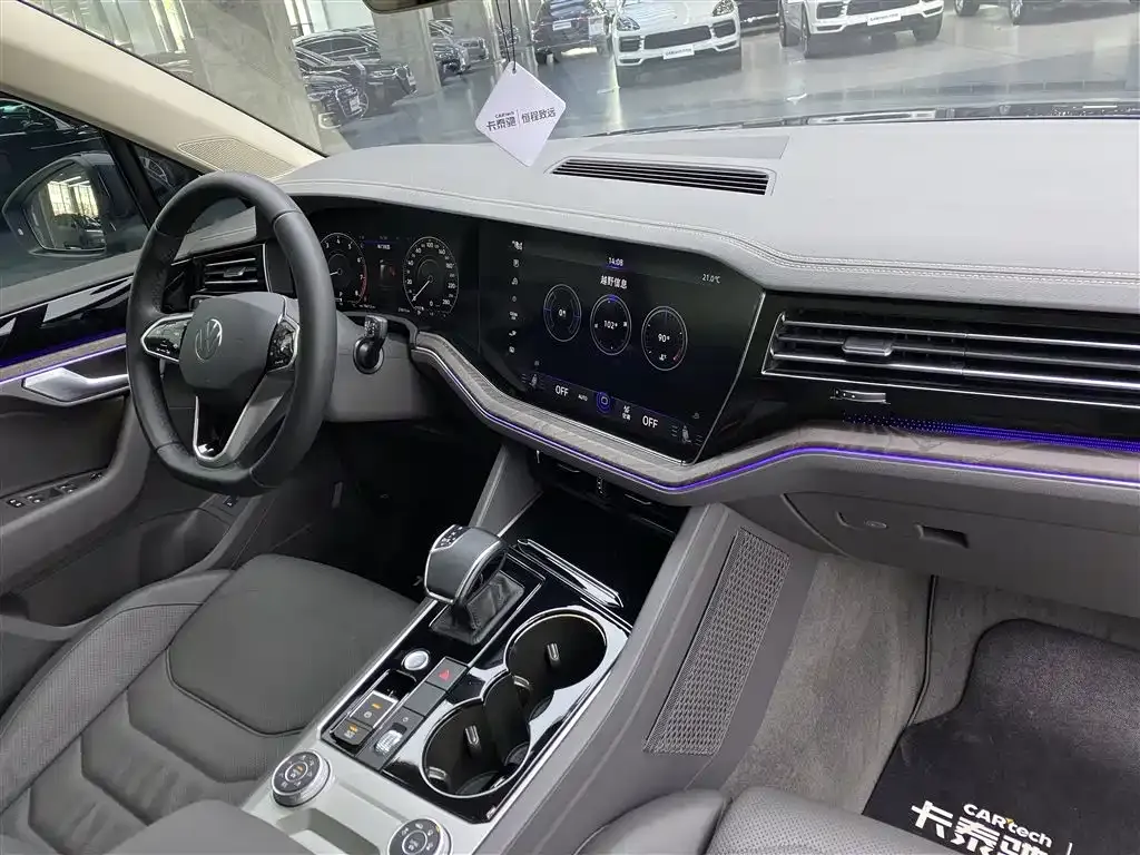 Volkswagen Touareg 2023 из CN, фото 9