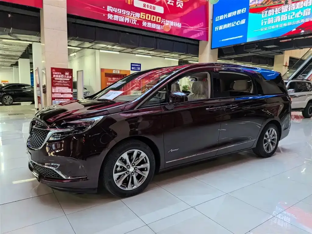 Buick GL8 2022 из CN, фото 1