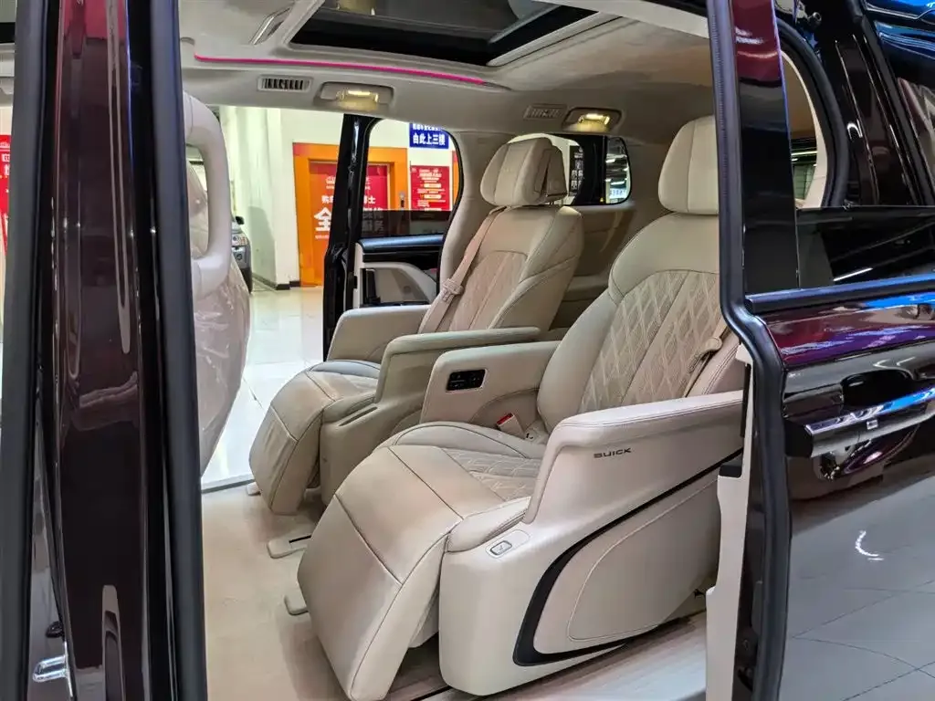 Buick GL8 2022 из CN, фото 7