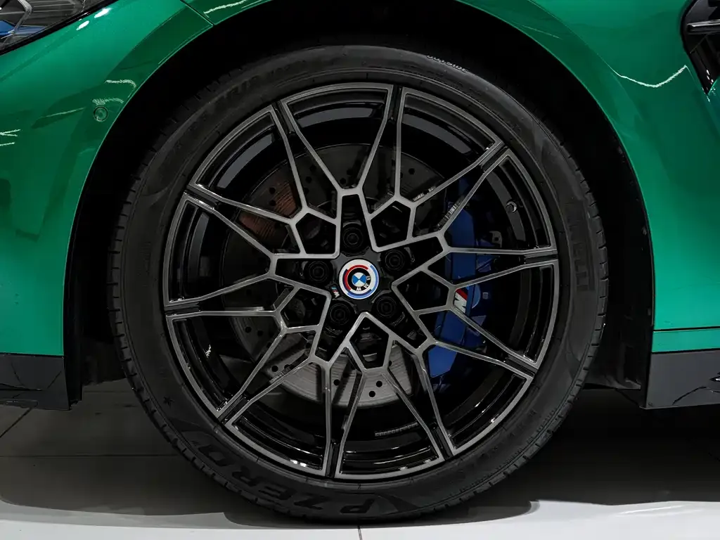 BMW M4 — фото 9