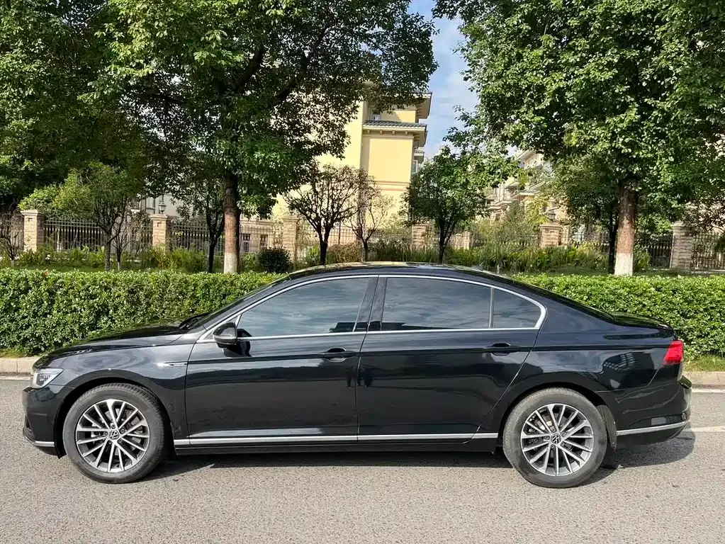 Volkswagen Magotan 2021 из CN, фото 4